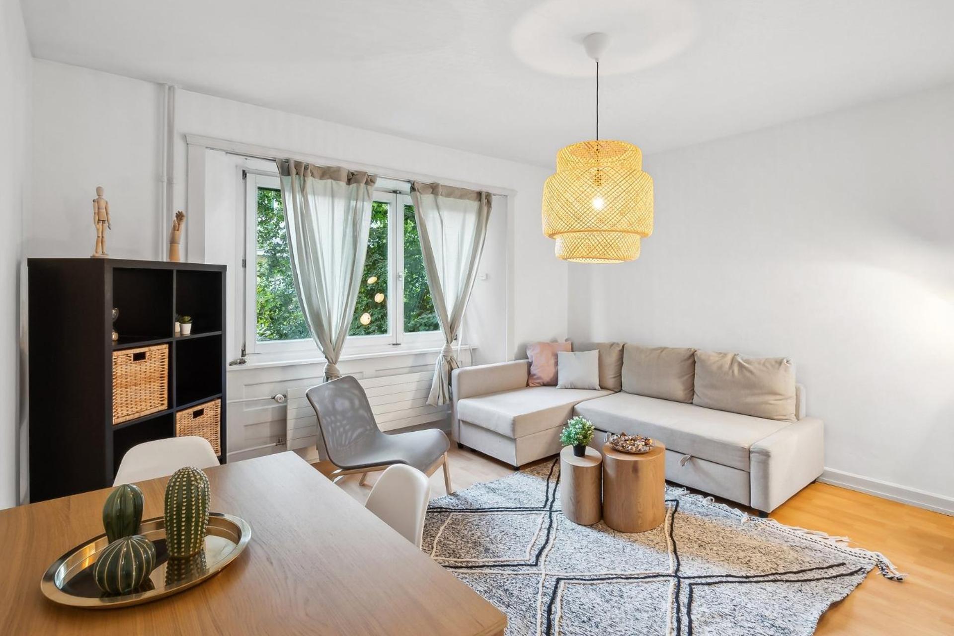 Homey Comfort In Oerlikon Zürich Exteriör bild